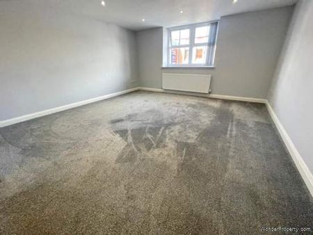 2 bedroom property to rent in Oldham - Photo 2