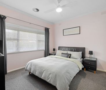 Convenience At Your Doorstep - Photo 3