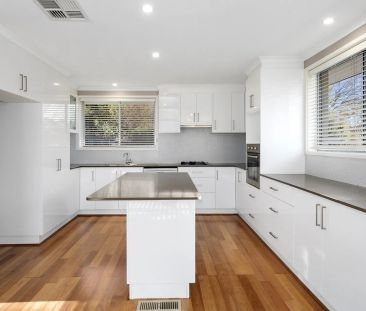 BEAUTIFUL FAMILY HOME - Photo 1