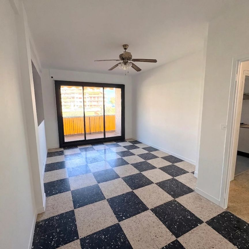 Location Appartement 3 pièces 66m² NICE 06200 - Photo 1