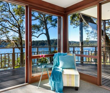 4 Bedroom Home with Stunning Pittwater Views - Photo 3