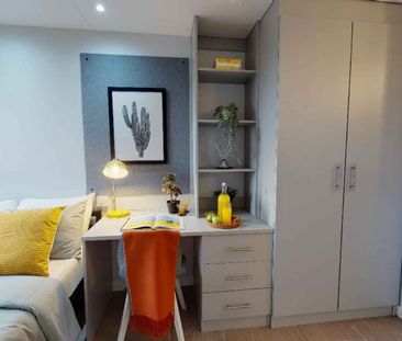 Silver En Suite - Photo 4