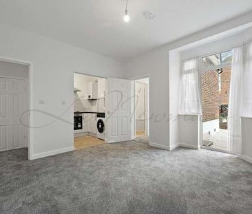 Neasden Lane, London - Photo 1