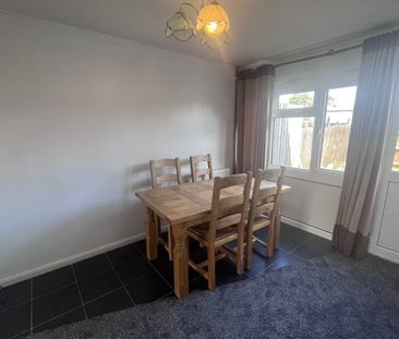 Cromwell Lane - Photo 3