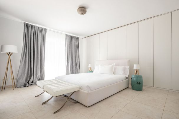 Detached Villa in The Golden Mile - Photo 1