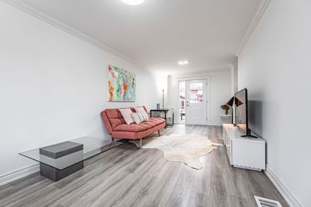 For Lease - 132 Twenty Second Street, Toronto, Ontario - Photo 4