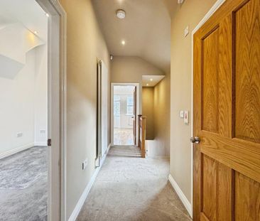 3 bedroom semi-detached house to rent - Photo 1