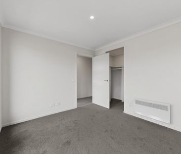 7 Noir Street, Clyde VIC 3978 - House For Rent | Domain - Photo 3