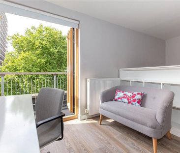 Studio to rent - Photo 1