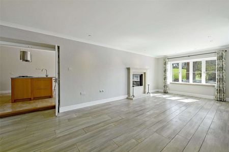 Charming character home - Photo 2