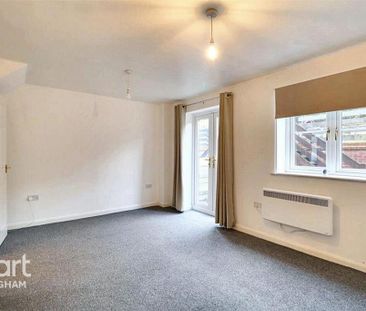 3 bedroom townhouse to rent - Photo 2