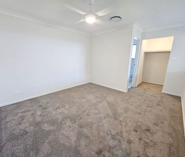 BRAND NEW PREMIUM DUPLEX - Photo 4