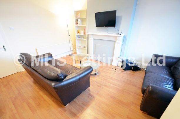 5 Bedroom Mid Terraced House for rent in Hartley Grove - Photo 1