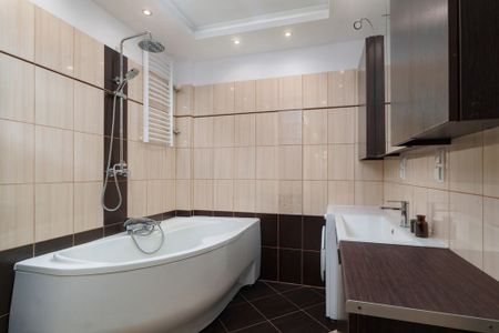 Przytulne mieszkanie z ogródkiem metro Natolin - Photo 5