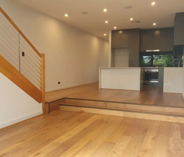 Stylish Living in the Heart of West Lakes - Photo 3