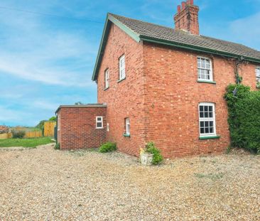 3 bedroom semi-detached house to rent - Photo 1