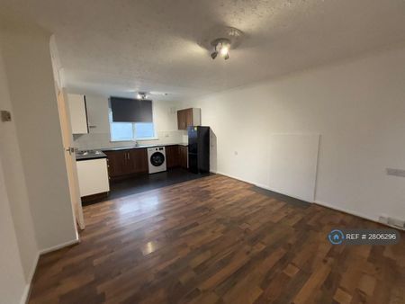 1 bedroom flat to rent - Photo 4