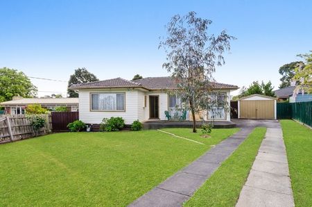 12 Gidgee Court, Wantirna South VIC 3152 - Photo 5