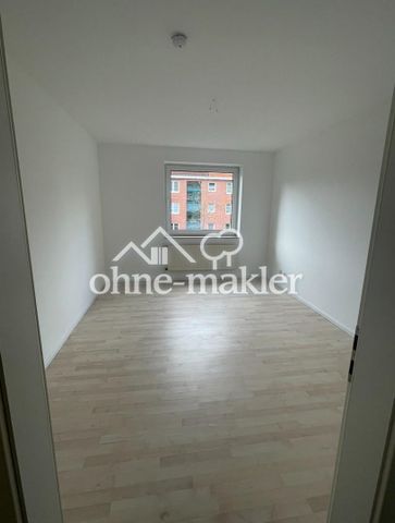 Helle 2-Zimmer Wohnung in Schnelsen Albertinenviertel mit Balkon - Photo 2