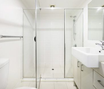 Pristine Inner-City Apartment in the Heart of Fortitude Valley - Photo 6