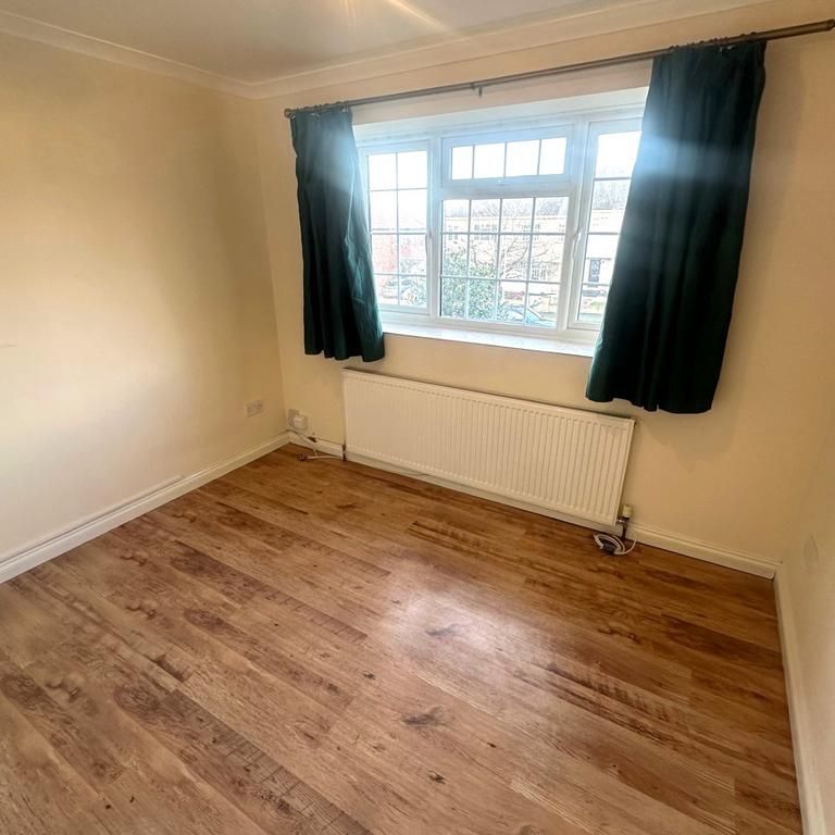 2 bedroom maisonette to rent - Photo 1