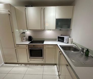 1 bedroom flat to rent - Photo 6