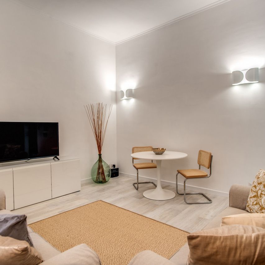 TRASTEVERE APARTMENT FOR RENT RENOVATED IN VICOLO DELLA SCALA - Photo 1