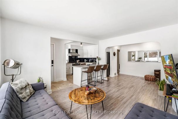 Detached Home For Lease | E8332698 - Photo 1