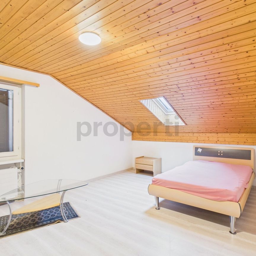 Charming single room with practical furniture in Oberweningen - Foto 1