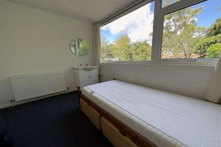 Sparkford Close, SO22 - Photo 3