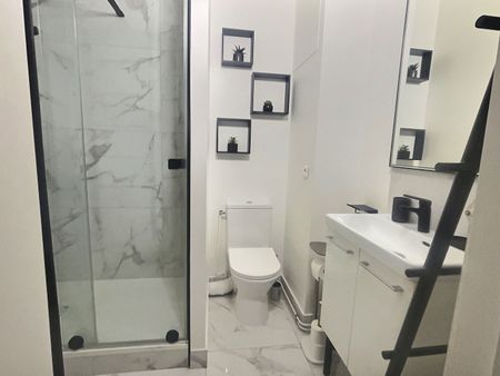 Location Appartement 1 pièce 28m² - Photo 2