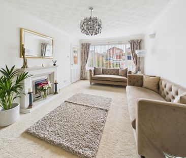 3 bedroom detached bungalow to rent - Photo 1