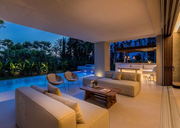 Luxury Villa for rent in Marbella Del Este, Spain