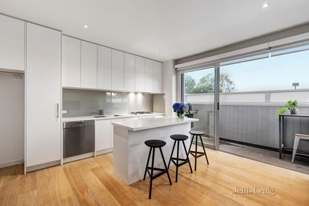 16/22 Wattle Road, Hawthorn - Photo 2