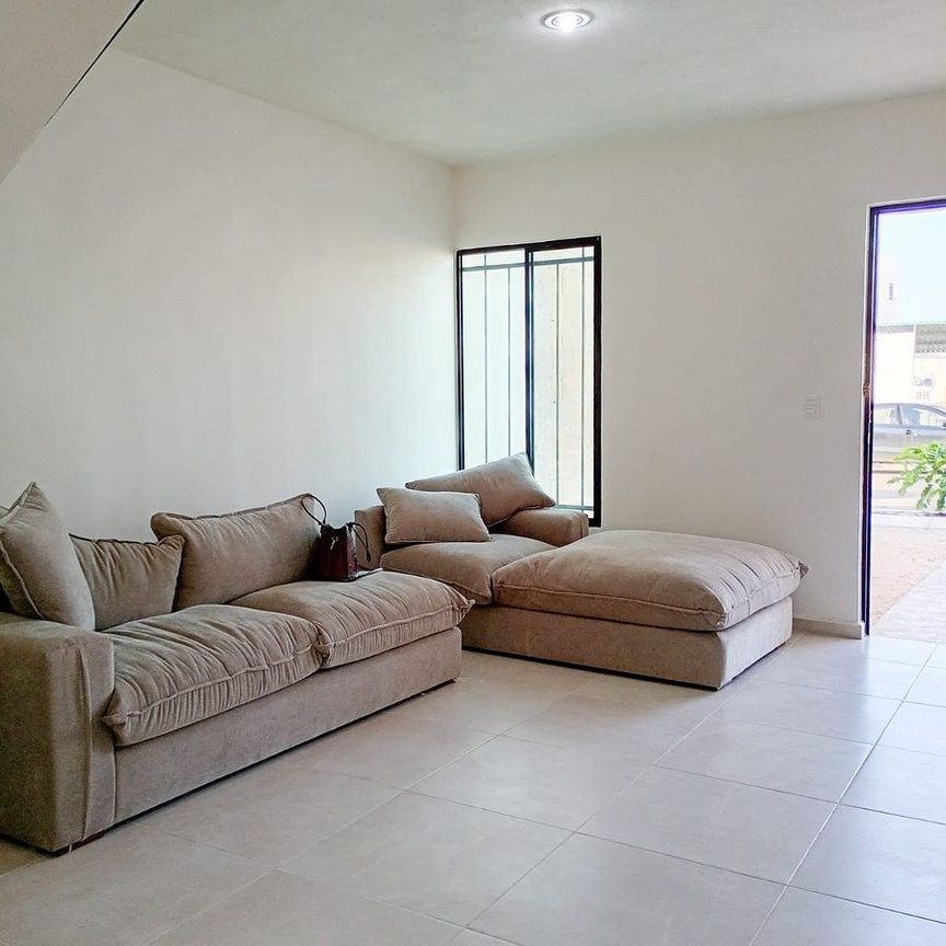 Américas Casa En Renta - Photo 1