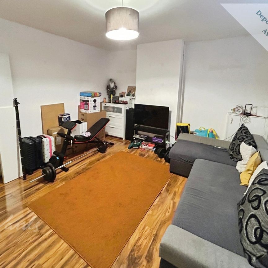 3 bedroom end of terrace house to rent - Photo 1