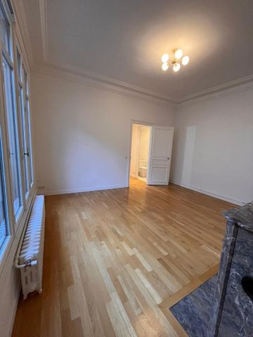 location Appartement T2 DE 56m² À PARIS 16 - Photo 3