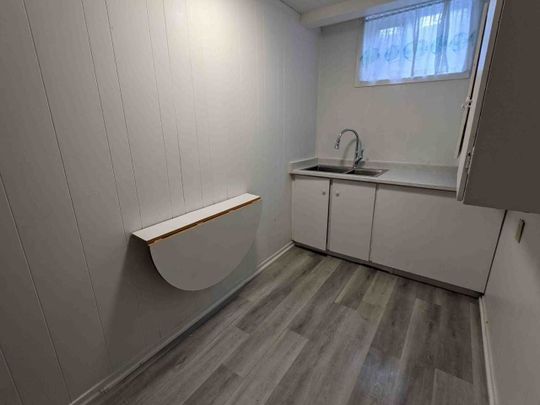 For Lease - 226 Shaughnessy(Lower) Boulevard, Toronto, Ontario - Photo 1