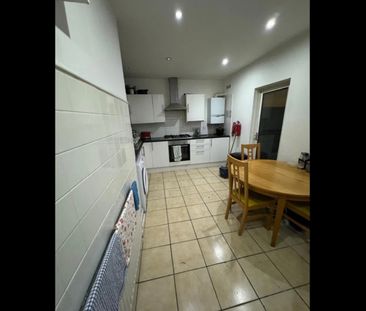 Room in a Shared House, Thornton Heath, CR7 - Photo 4