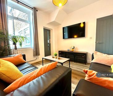 4 bedroom terraced house to rent - Photo 3