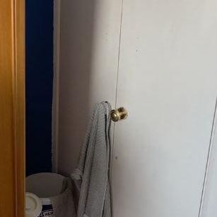 1 bedroom in a flat share to rent - Photo 4