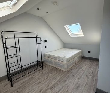 Room in a Shared House, Mitcham Road, CR0 - Photo 1