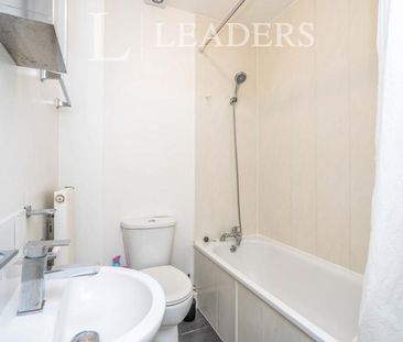 2 bedroom apartment to rent Aberdeen Road, Southampton, SO17 - Photo 6