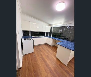 Peaceful 3-Bedroom Retreat with Utilities Included - Photo 3