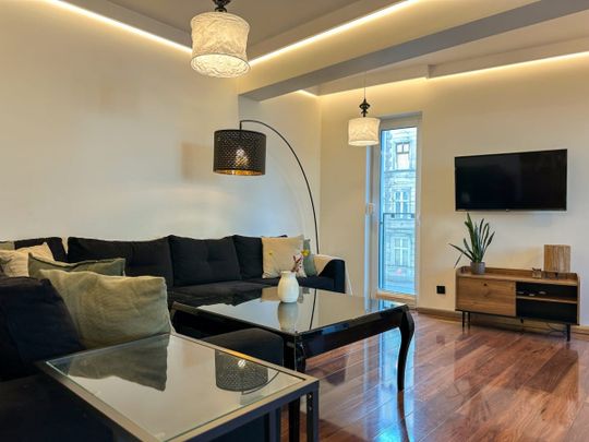 Stylowe 2-Pokojowe Mieszkanie do Wynajęcia 58 m² - Photo 1