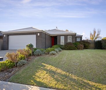 Four Bedroom Family Home - Photo 5