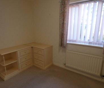 2 bedroom detached bungalow to rent - Photo 4