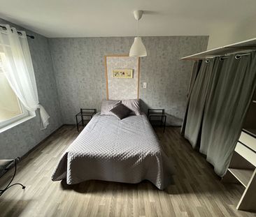 Location Appartement 2 pièces 42m² - Photo 4