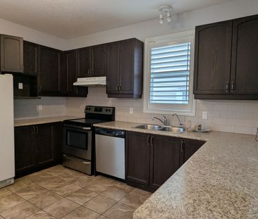For Lease - 669 Zermatt Drive, Waterloo, Ontario - Photo 3