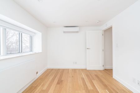 4 Overland Drive - Photo 3
